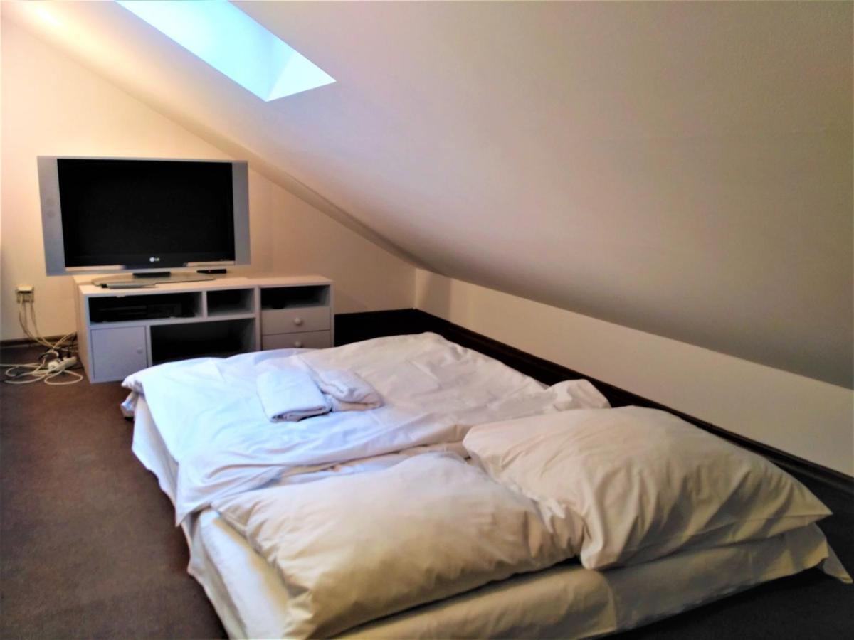 Krakow City Centre Apartment - Bon Turystyczny Bagian luar foto
